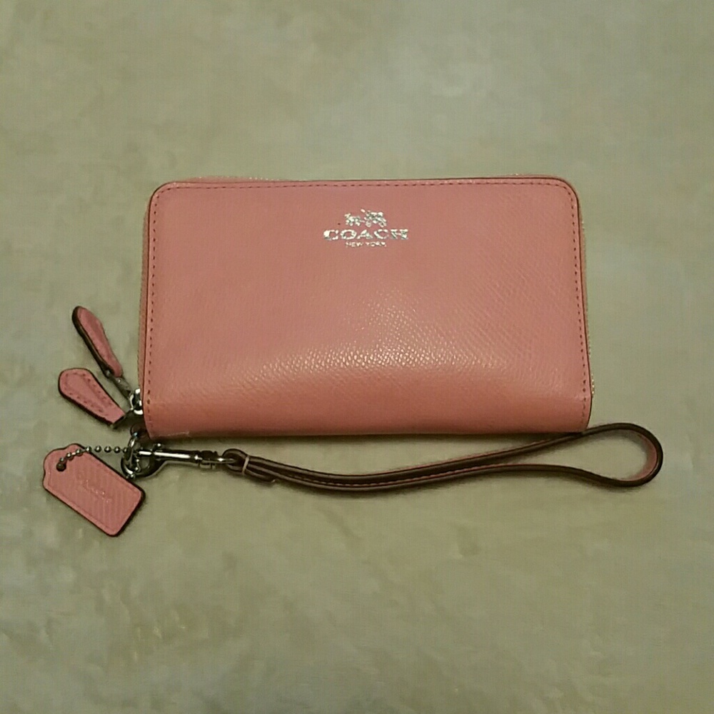 Coach Double Zip Wallet Pink!